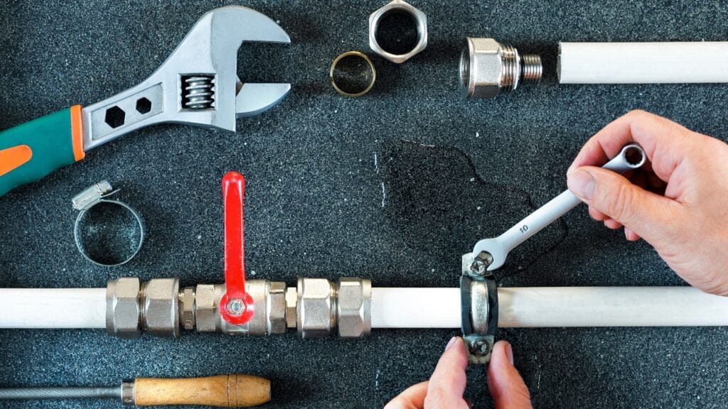 Plumbing tools and pipe fittings for Dunedin, Florida plumbing repairs